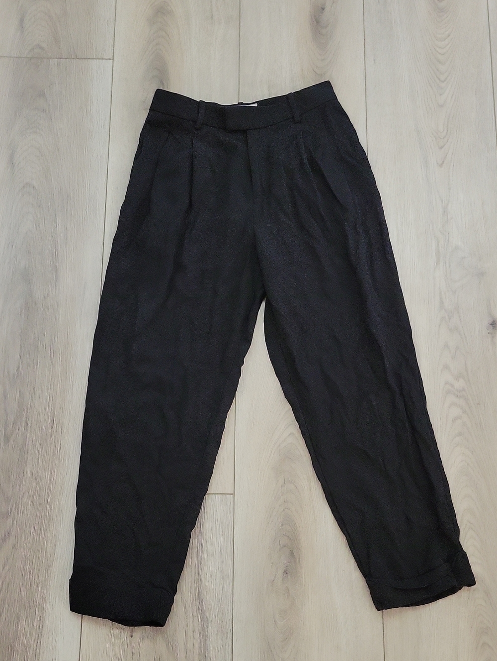 Everlane Black Pleated Men’s Dress Pants